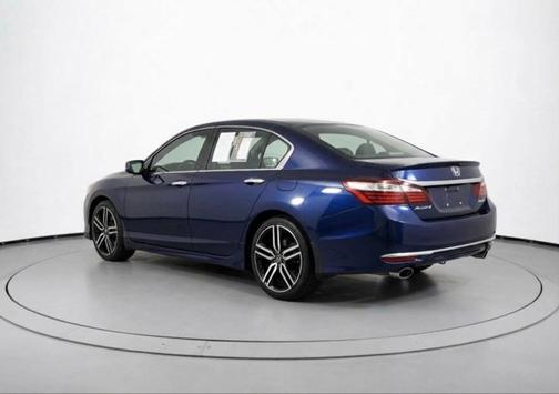 Still Night Pearl 2017 Honda Accord Sport