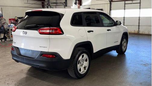 Bright White Clearcoat 2017 Jeep Cherokee Sport