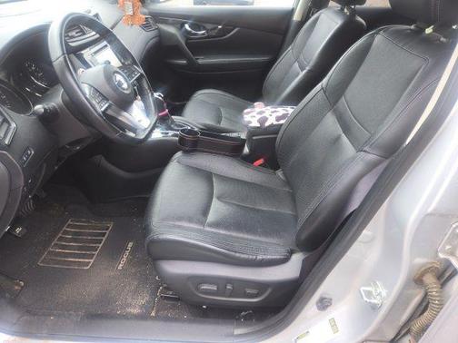 Brilliant Silver 2017 Nissan Rogue SL