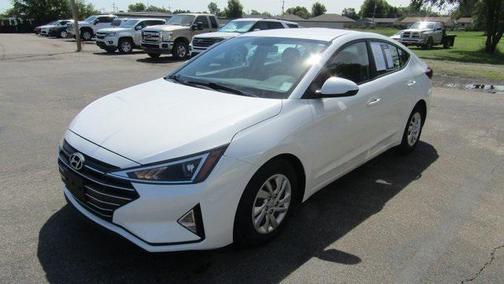 2019 Hyundai ELANTRA SE