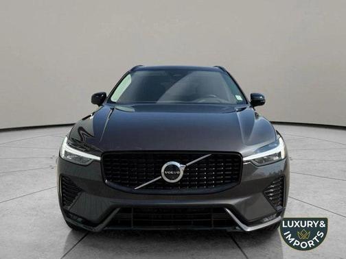2025 Volvo XC60 B5 Plus
