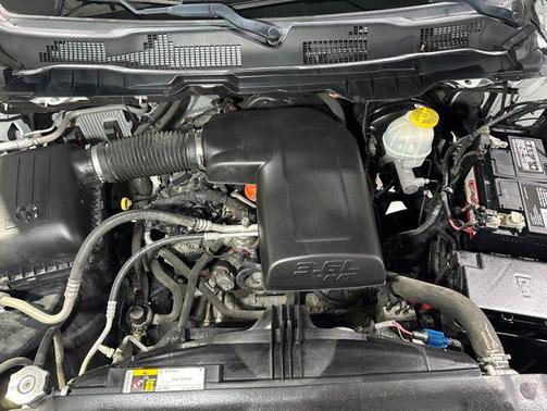 Bright White Clearcoat 2019 RAM 1500 Tradesman