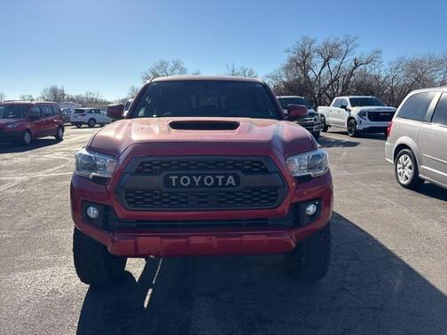 2016 Toyota Tacoma TRD Sport