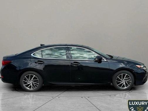 2017 Lexus ES 350 Base