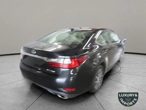 2017 Lexus ES 350 Base