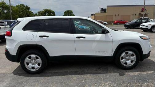 Bright White Clearcoat 2017 Jeep Cherokee Sport