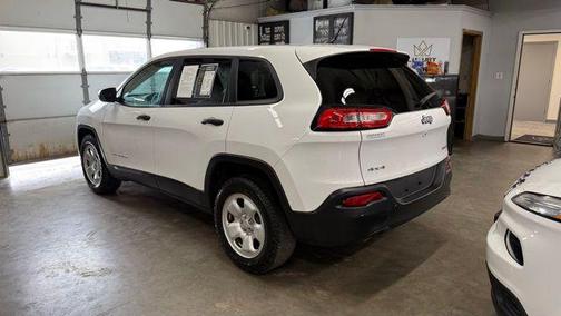 Bright White Clearcoat 2017 Jeep Cherokee Sport
