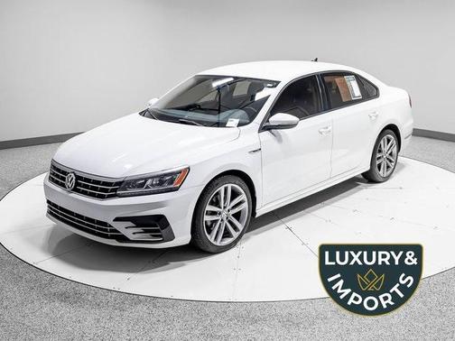 2018 Volkswagen Passat 2.0T R-Line