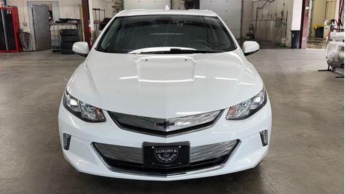 Summit White 2018 Chevrolet Volt LT
