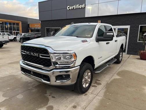 2024 RAM 2500 Big Horn Crew Cab 4x4 64' Box