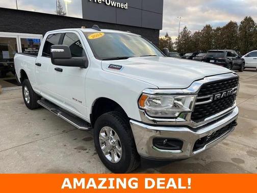 2024 RAM 2500 Big Horn Crew Cab 4x4 64' Box