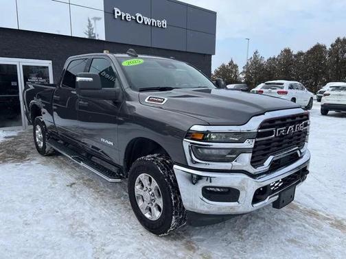 2025 RAM 2500 Big Horn Crew Cab 4x4 64' Box