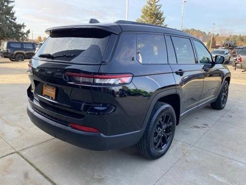 2024 Jeep Grand Cherokee L Altitude 4x4