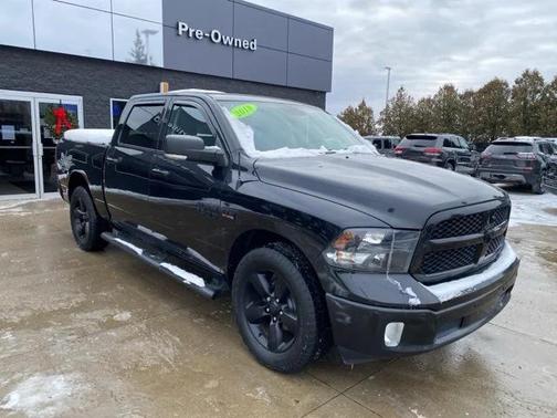 2018 RAM 1500 Big Horn Crew Cab 4x4 57' Box
