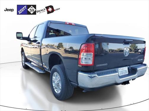 2024 RAM 2500 Big Horn Crew Cab 4x4 64' Box