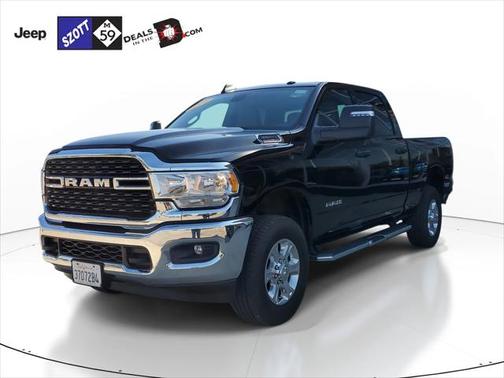 2024 RAM 2500 Big Horn Crew Cab 4x4 64' Box