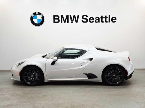2018 Alfa Romeo 4C Base