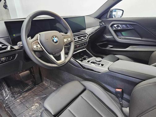 2024 BMW 230 i xDrive