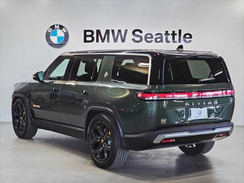 2023 Rivian R1S Adventure