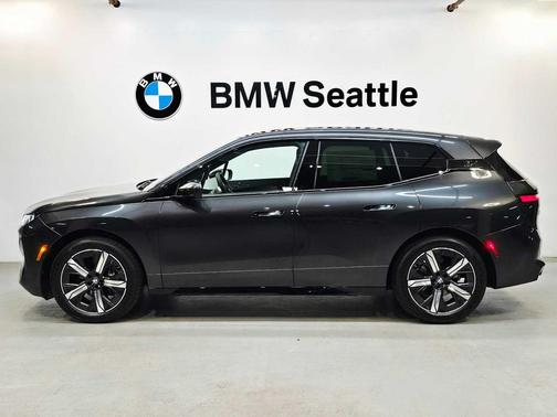 2026 BMW iX xDrive45