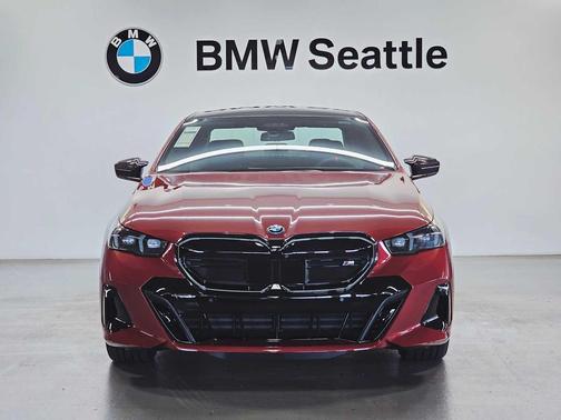 2025 BMW i5 M60