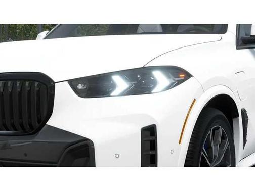 Alpine White 2026 BMW X5 PHEV xDrive50e