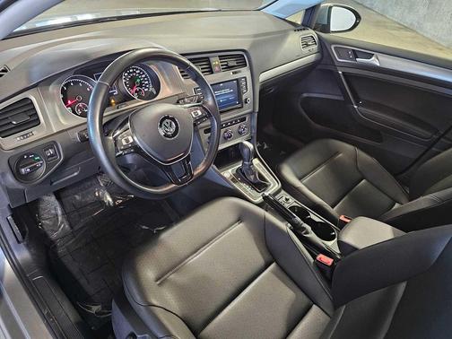 2017 Volkswagen Golf TSI Wolfsburg Edition 4-Door