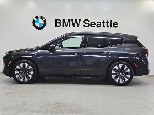 2026 BMW iX xDrive45