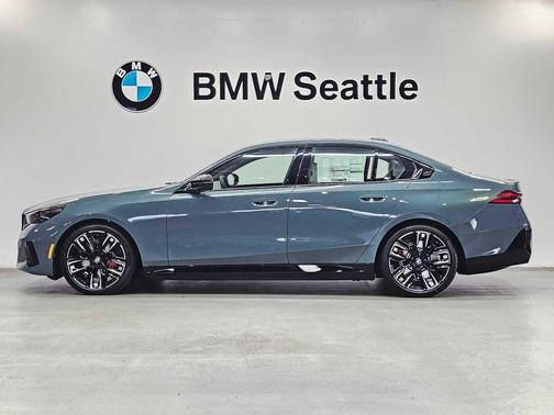 2025 BMW i5 M60