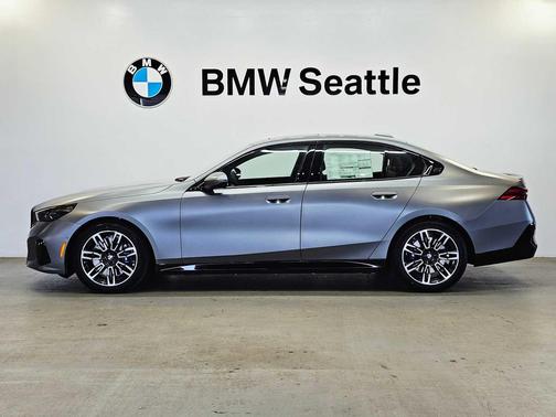 2026 BMW 540 i xDrive