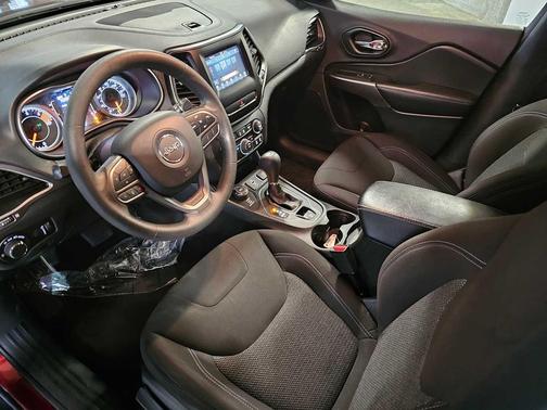 2020 Jeep Cherokee Latitude