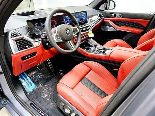 2025 BMW X5 M Base