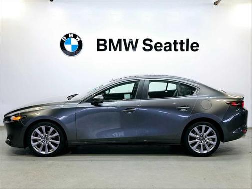 2022 Mazda Mazda3 FWD w/Preferred Package