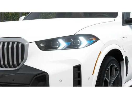 Alpine White 2026 BMW X5 PHEV xDrive50e