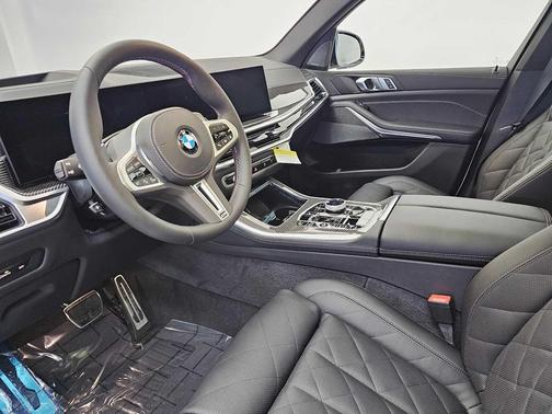 2026 BMW X5 M60i