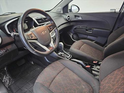 2020 Chevrolet Sonic FWD Hatchback LT 5-Door
