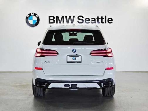 Alpine White 2025 BMW X5 PHEV xDrive50e