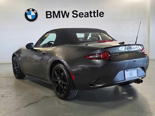 2022 Mazda MX-5 Miata Club