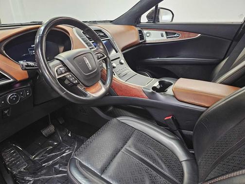 2019 Lincoln Nautilus Black Label