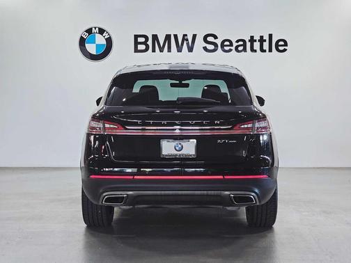 2019 Lincoln Nautilus Black Label