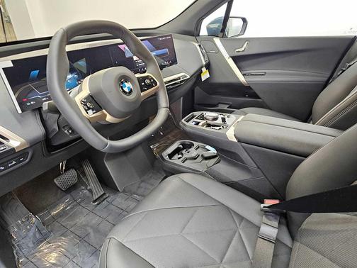 2026 BMW iX xDrive45