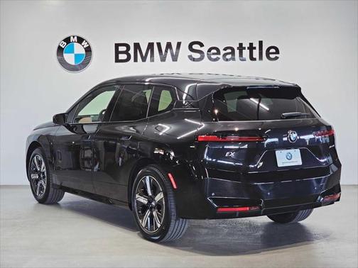 2026 BMW iX xDrive45