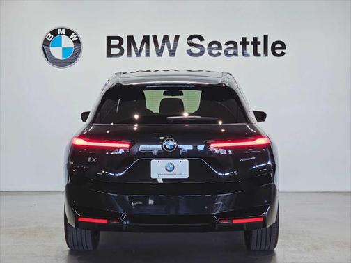 2026 BMW iX xDrive45
