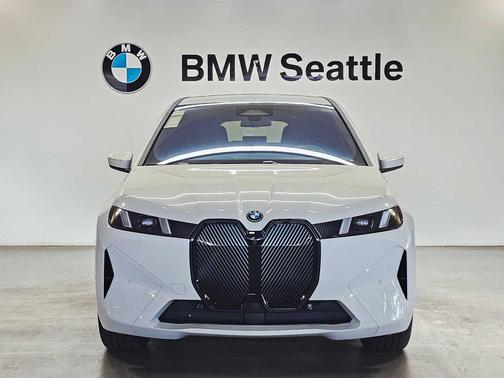 2026 BMW iX xDrive45