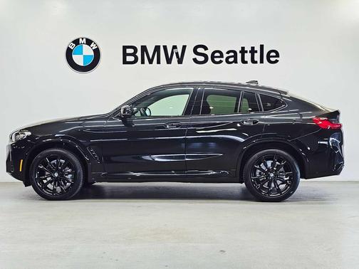 2022 BMW X4 xDrive30i
