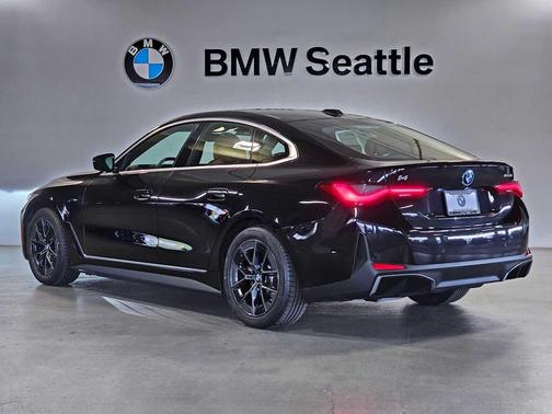 Black Sapphire Metallic 2023 BMW i4 Gran Coupe eDrive35