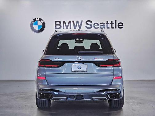 2026 BMW X7 M60i
