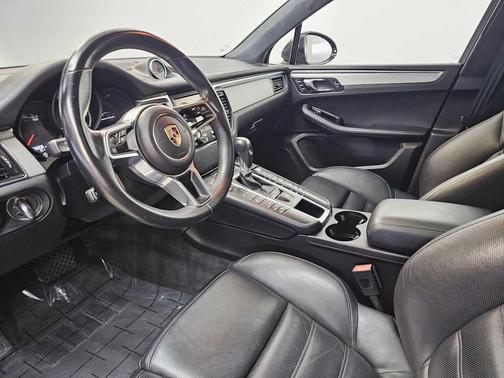 2016 Porsche Macan Turbo