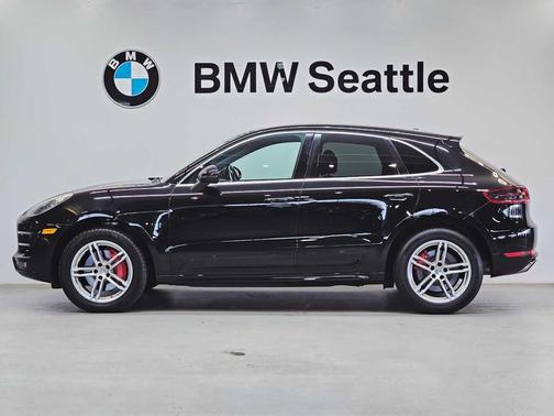 2016 Porsche Macan Turbo
