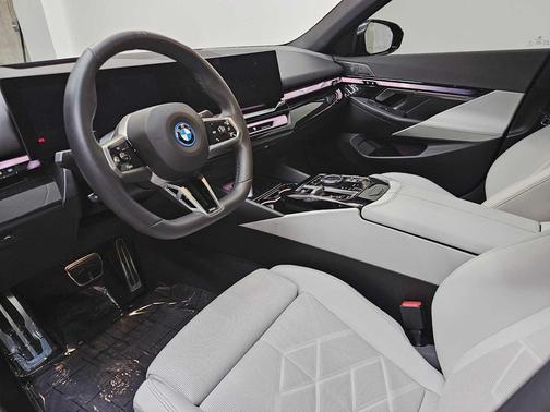 2024 BMW i5 eDrive40
